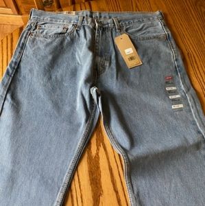 Levi men's 36/32 never worn jeans